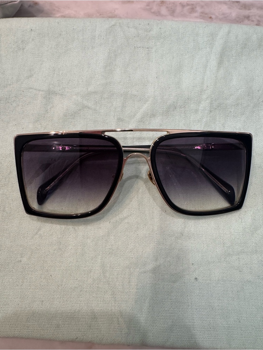 Women’s Square Oversized Sunglasses - Black Gradient Lenses